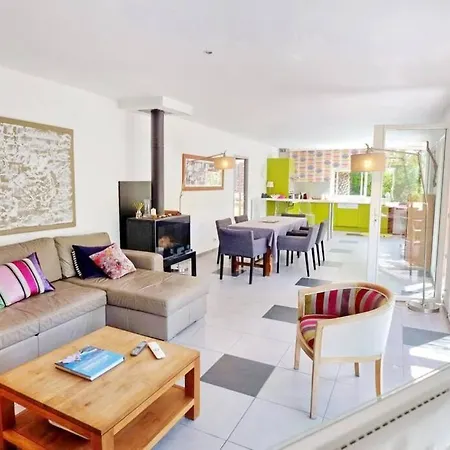 Avec Piscine Privee Dans Un Havre De Paix * Peri