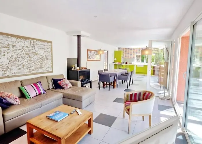 Avec Piscine Privee Dans Un Havre De Paix * Peri