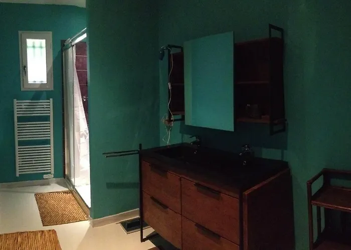 Avec Piscine Privee Dans Un Havre De Paix