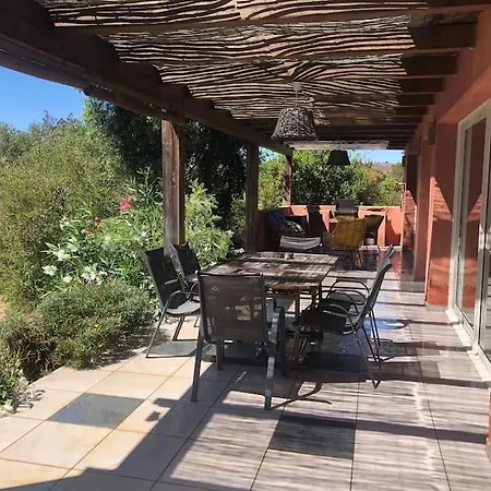 Avec Piscine Privée Dans Un Havre De Paix